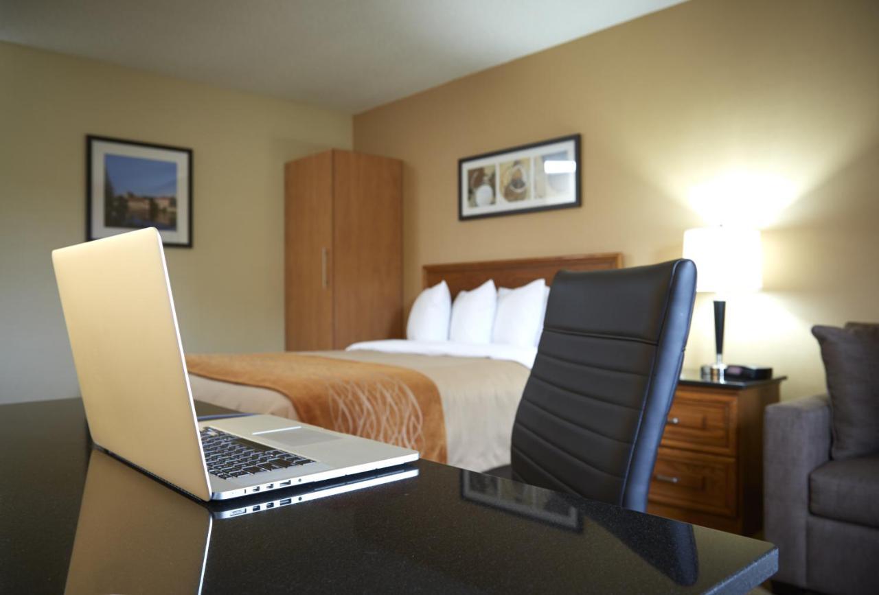 Comfort Inn Λαβάλ Εξωτερικό φωτογραφία