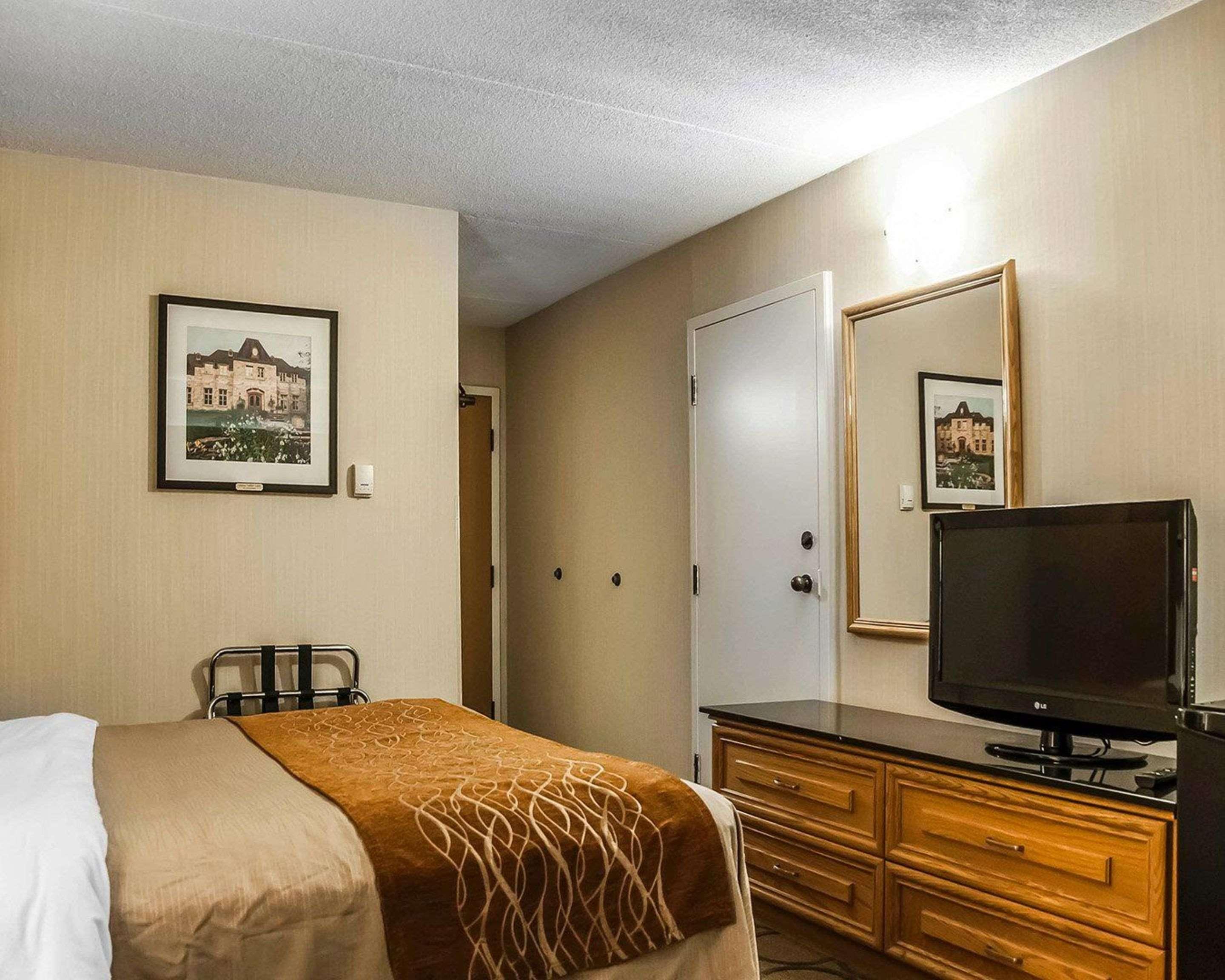 Comfort Inn Λαβάλ Εξωτερικό φωτογραφία