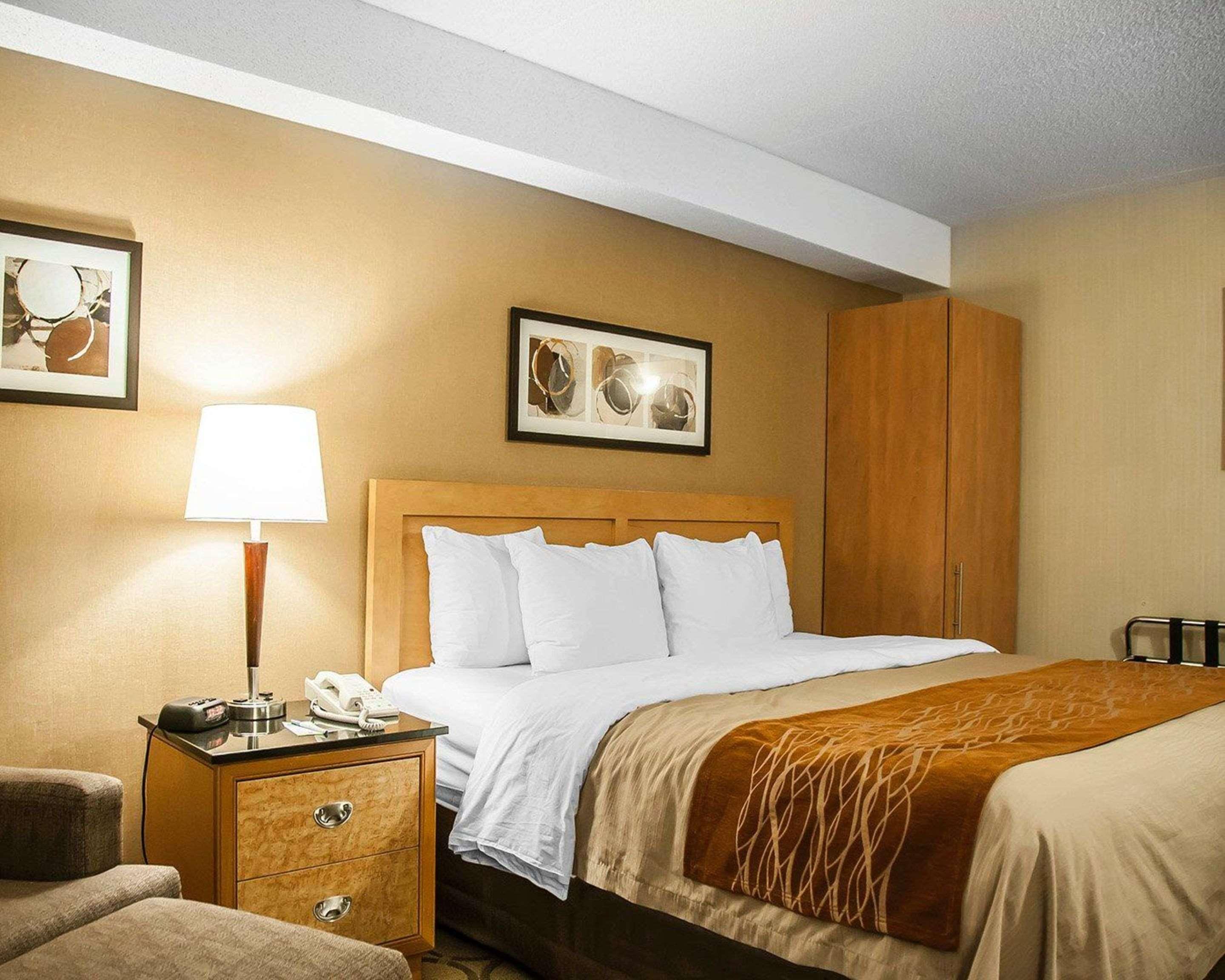 Comfort Inn Λαβάλ Εξωτερικό φωτογραφία