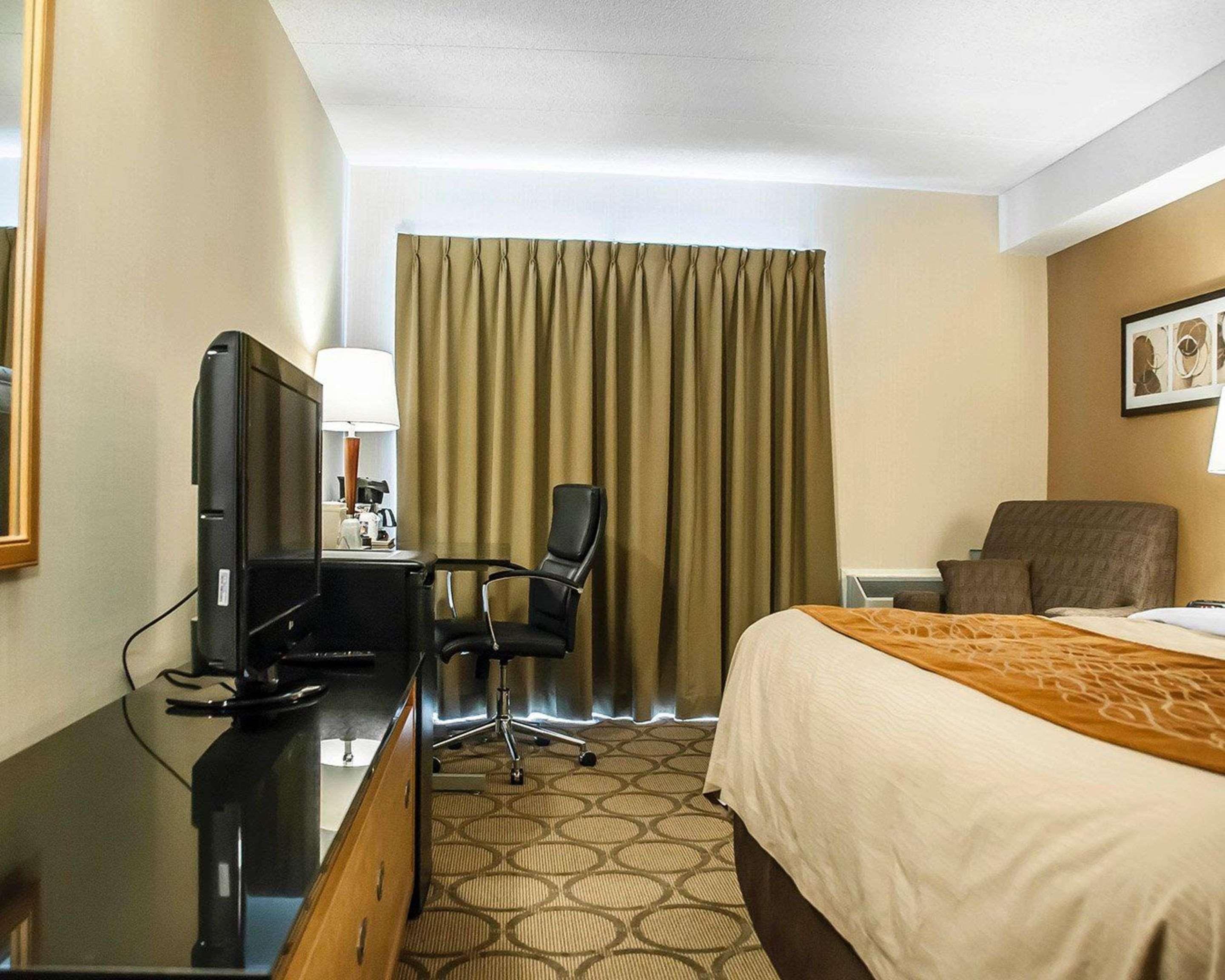 Comfort Inn Λαβάλ Εξωτερικό φωτογραφία