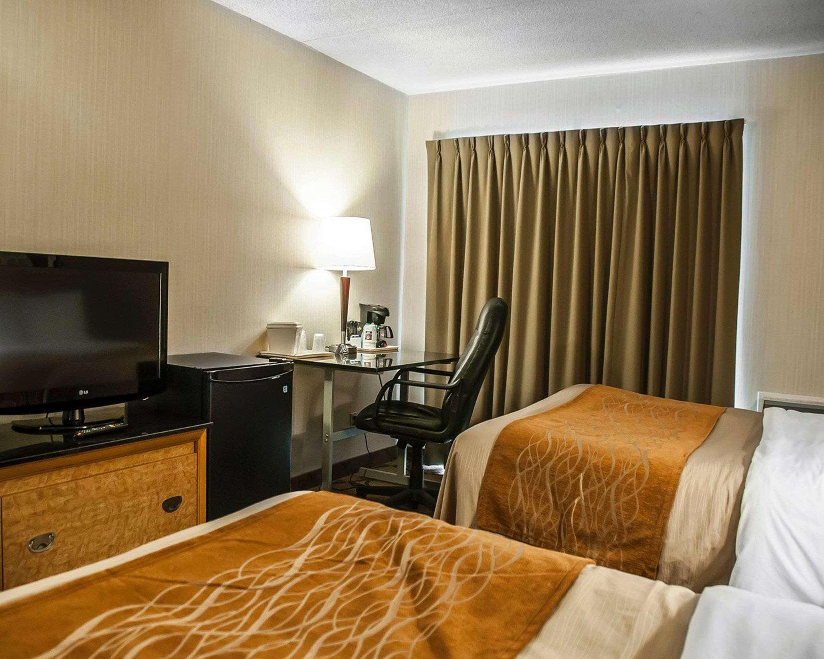 Comfort Inn Λαβάλ Εξωτερικό φωτογραφία