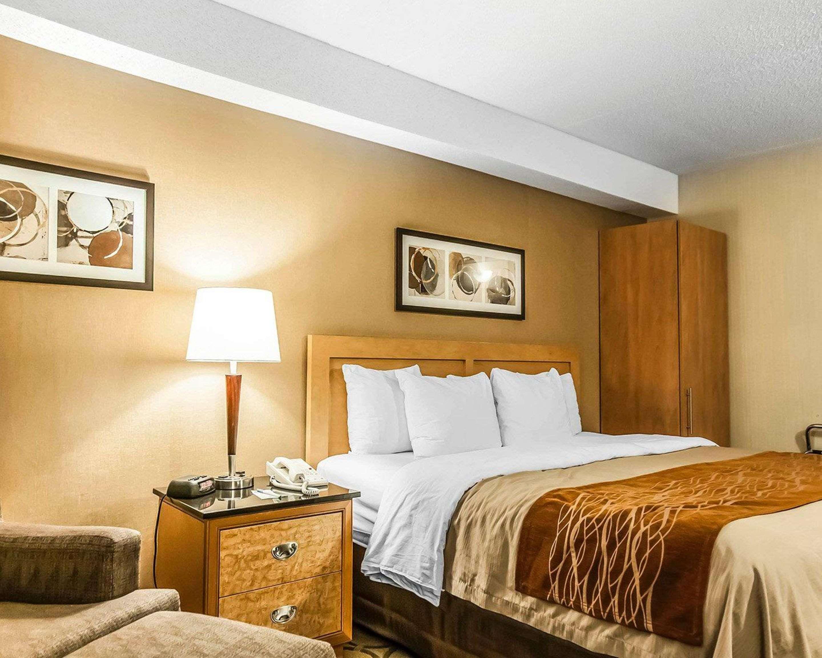 Comfort Inn Λαβάλ Εξωτερικό φωτογραφία